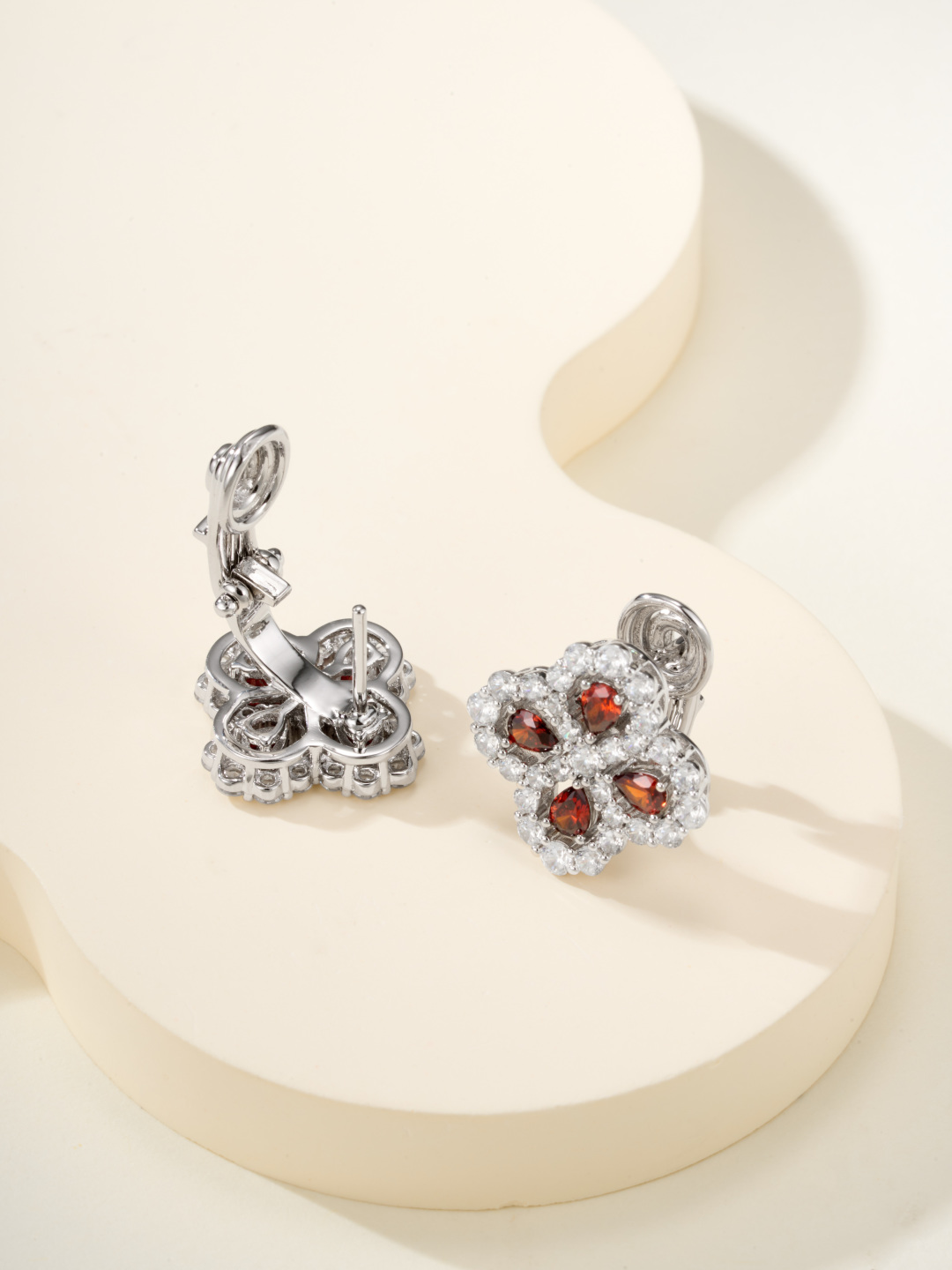 Harry Winston Loop Earrings, Floral Design with Red and White Gemstones 6 cmp i1755765743476 366 0 1