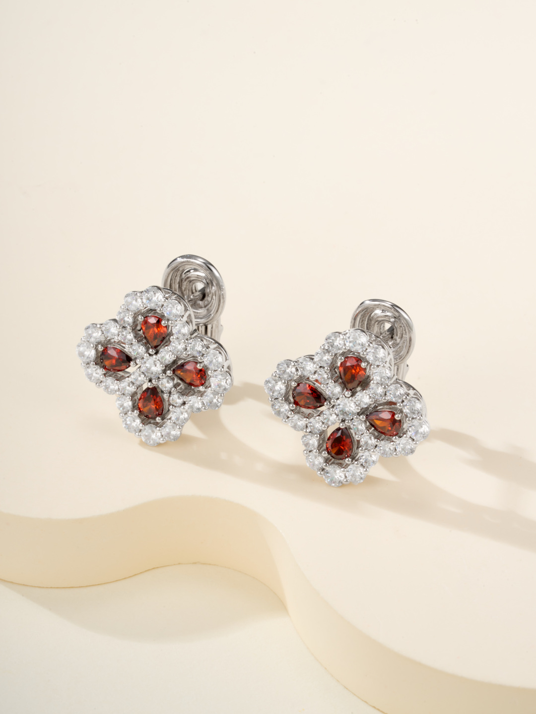 Harry Winston Loop Earrings, Floral Design with Red and White Gemstones 7 cmp i1755765743493 6625 0 3