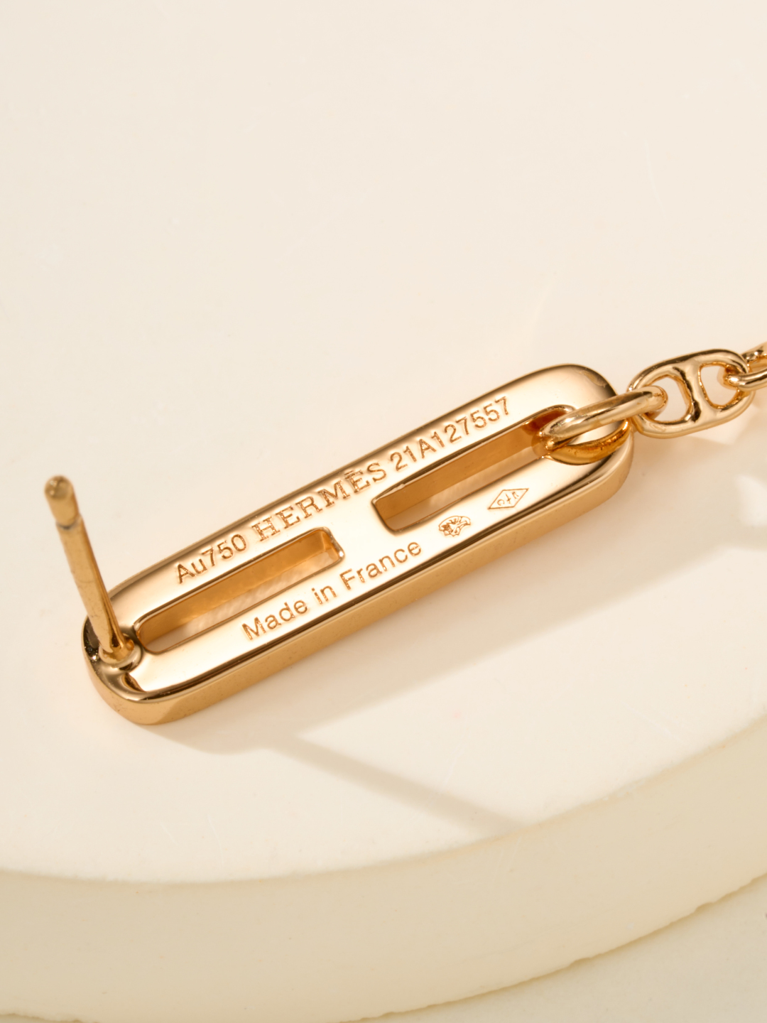 Hermes Chaîne d'Ancre Chaos Gold Earrings with Diamonds Dangles 8 cmp i1755767557091 9389 0 3