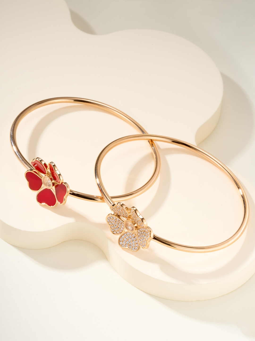 Chopard Happy Hearts Flowers Bracelet with Dancing Diamond, 18k Rose Gold 10 cmp i1755872486230 5389 0 1