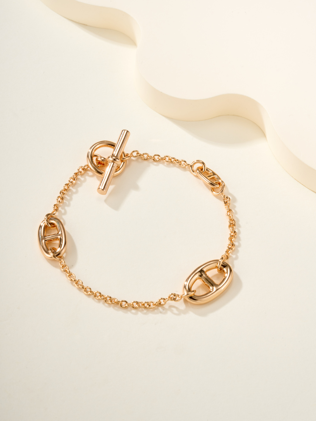 Hermès Constance Varkensneus Armband - Elegante Gouden Schakelarmband