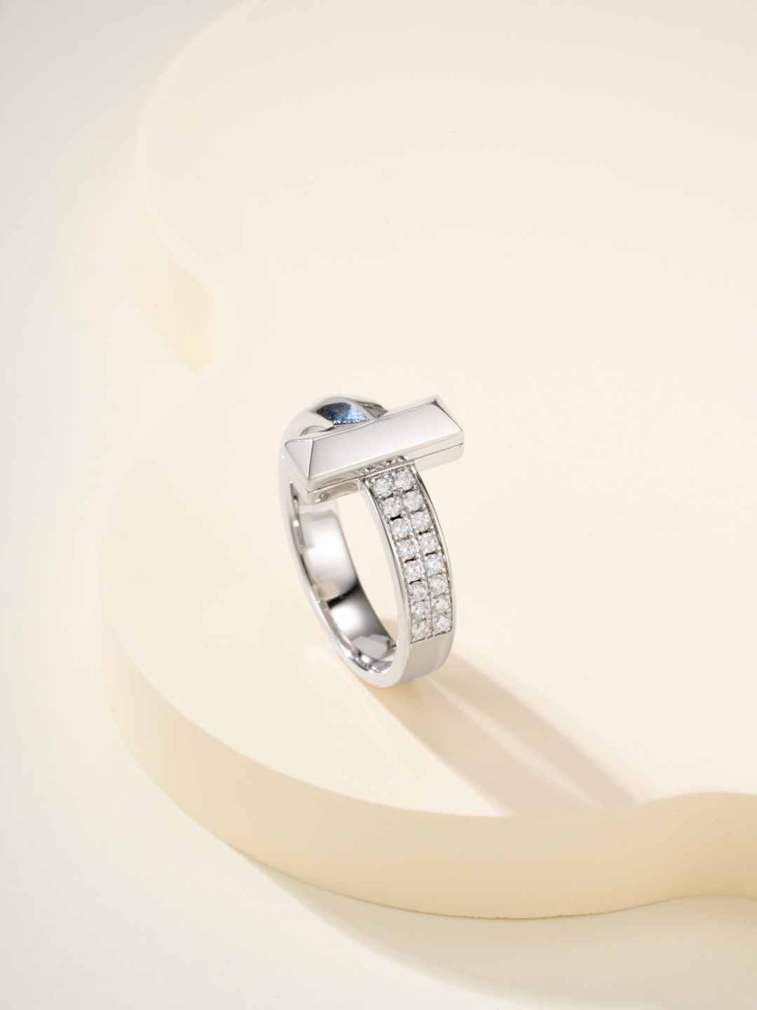 Tiffany & Co. T1 Wide Half Diamond Ring - Express Your Unique Love 6 cmp i1755875009346 8290 0 6