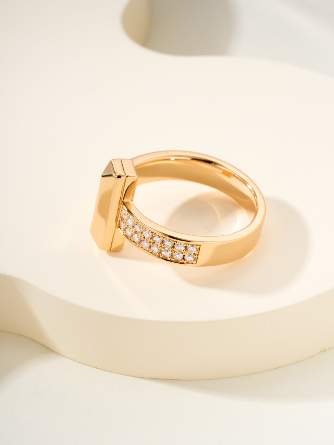 Tiffany & Co. T1 Wide Half Diamond Ring - Express Your Unique Love 5 cmp i1755875009451 9168 0 0