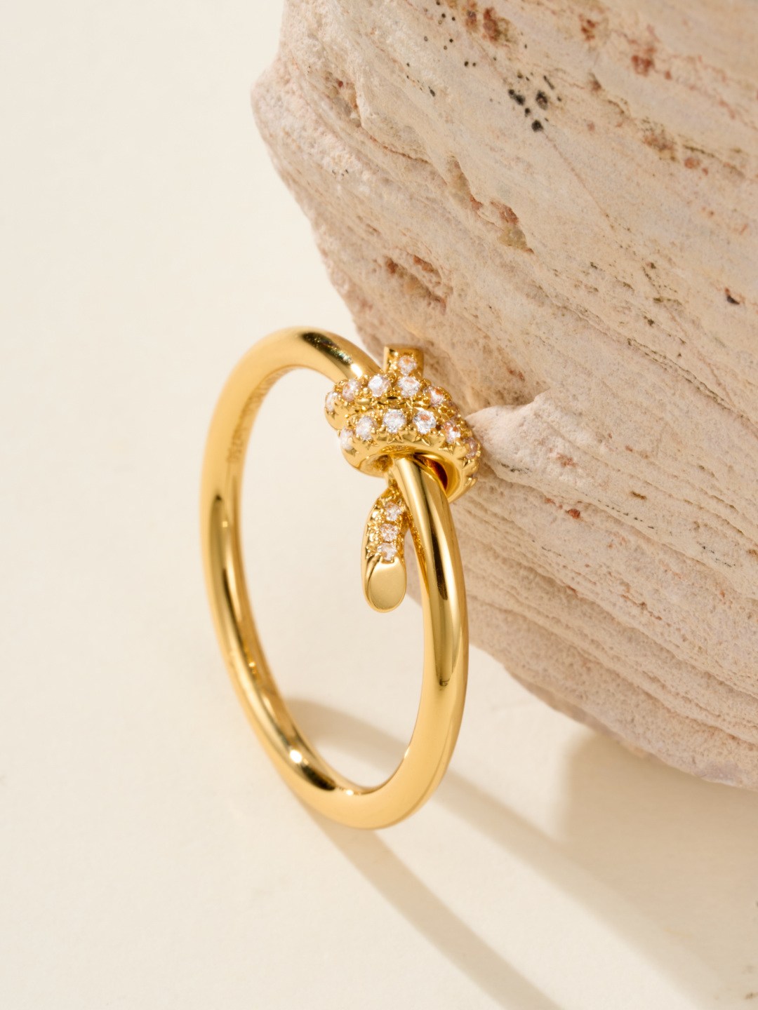 Tiffany & Co. T Knot Ring, Available in Sizes 5, 6, 7, and 8 - 2022 Collection 11 cmp i1755875585261 970 0 9