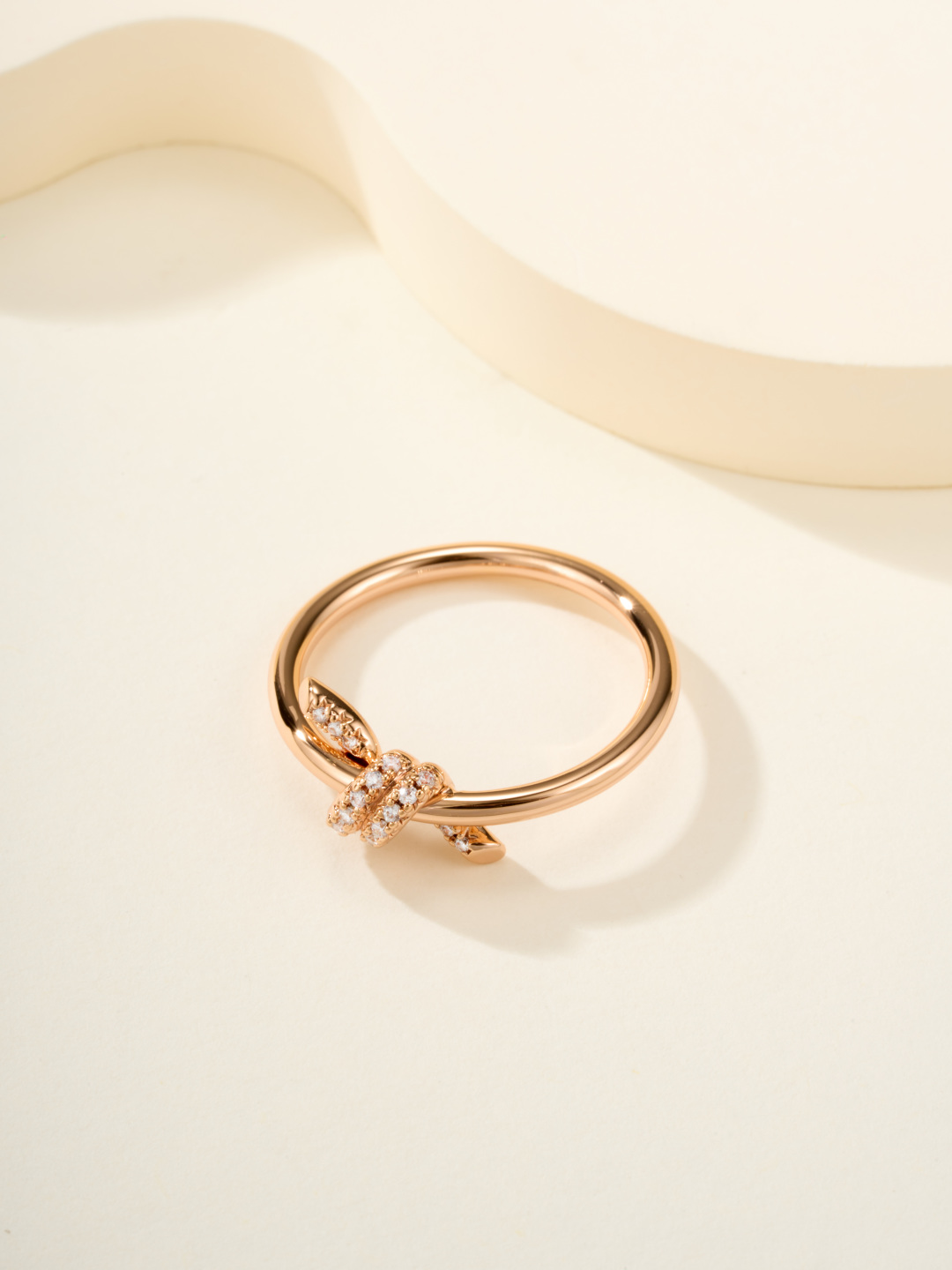 Tiffany & Co. T Knot Ring, Available in Sizes 5, 6, 7, and 8 - 2022 Collection 5 cmp i1755875585328 4758 0 6