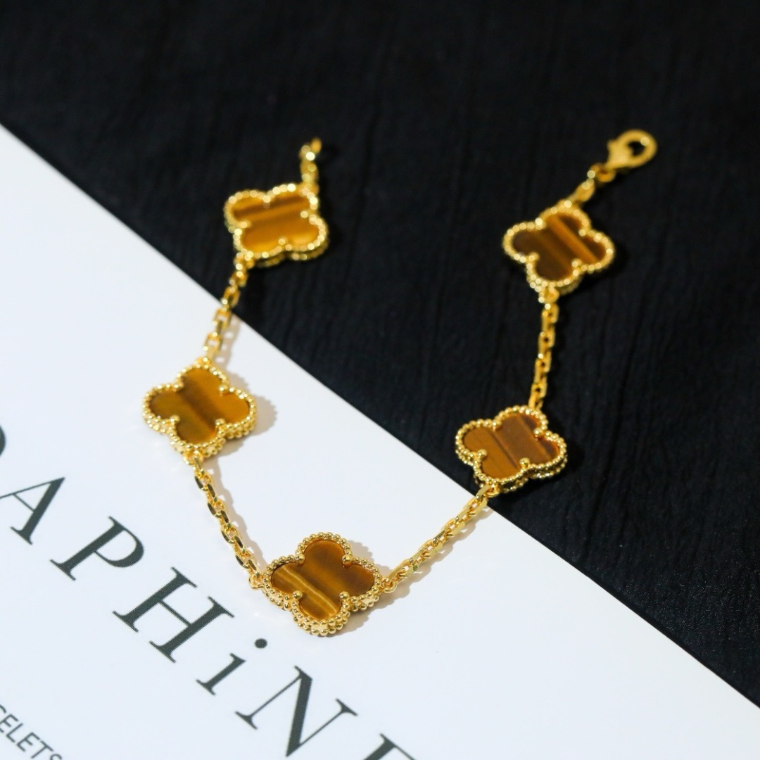 Van Cleef & Arpels Bracelet Tiger's Eye Five Motifs
