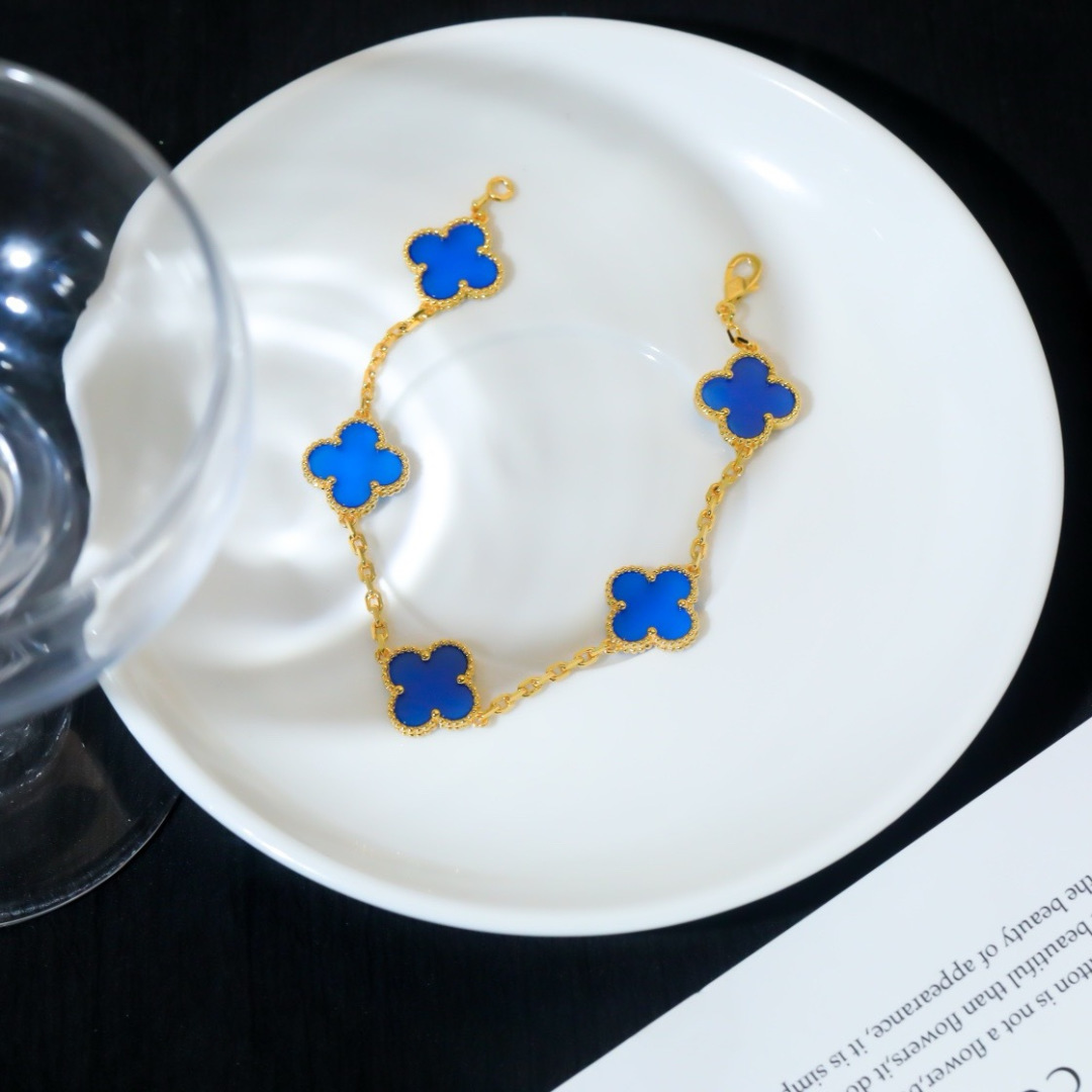 Van Cleef & Arpels Bracelet Blue Five Motifs