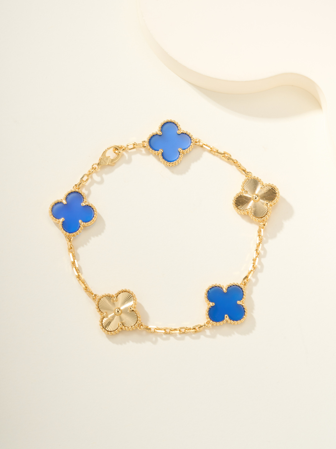 Van Cleef & Arpels Bracelet Blue Chalcedony Five Motifs