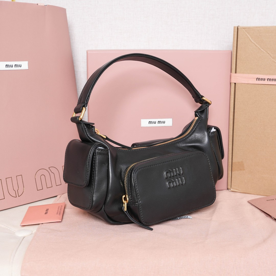 Miu Miu Style Leather Bag Lookbook Reference image 2