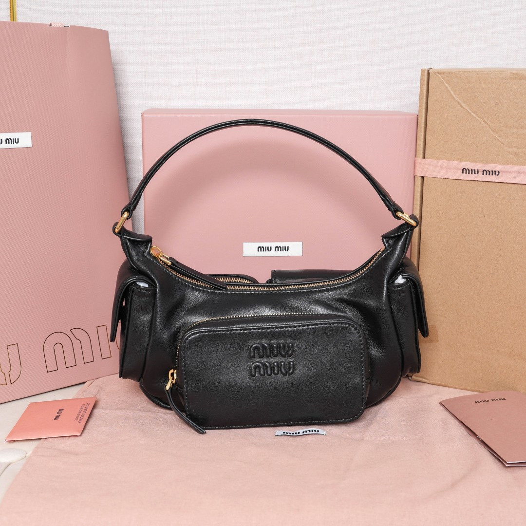 Miu Miu Style Leather Bag Lookbook Reference image 1