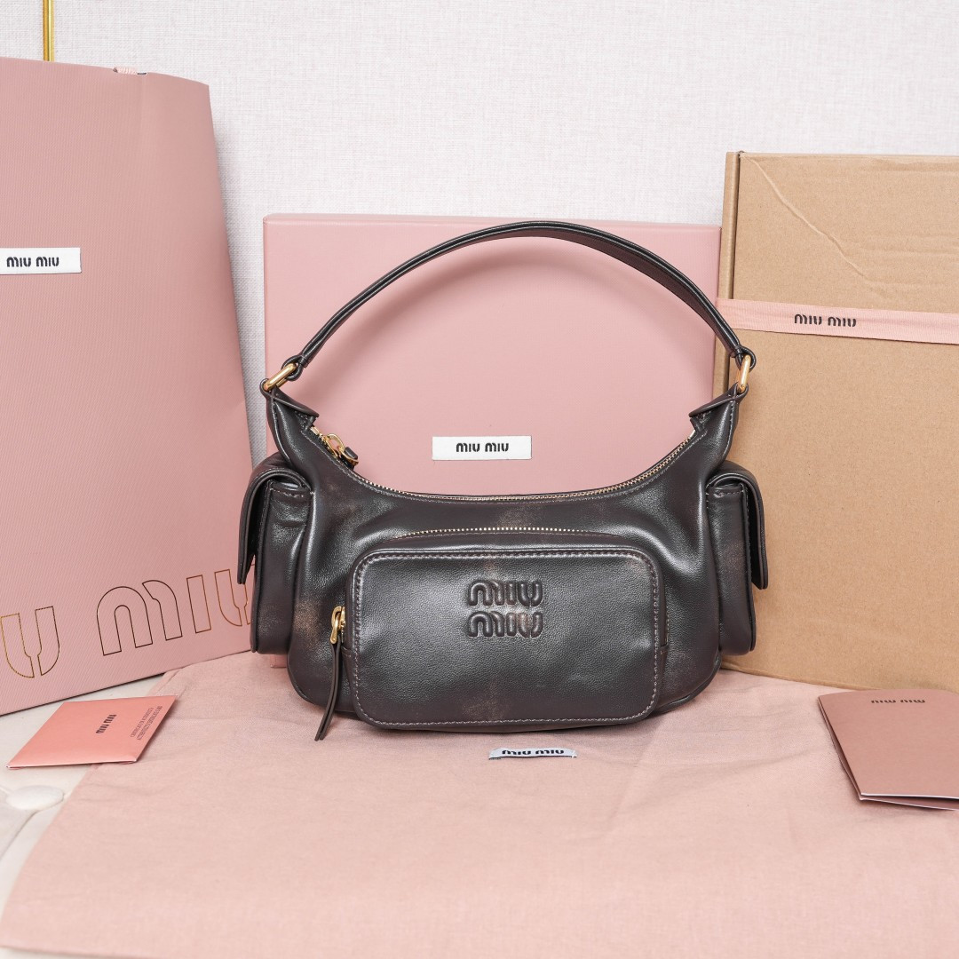 Miu Miu Style Leather Bag Lookbook Reference image 1