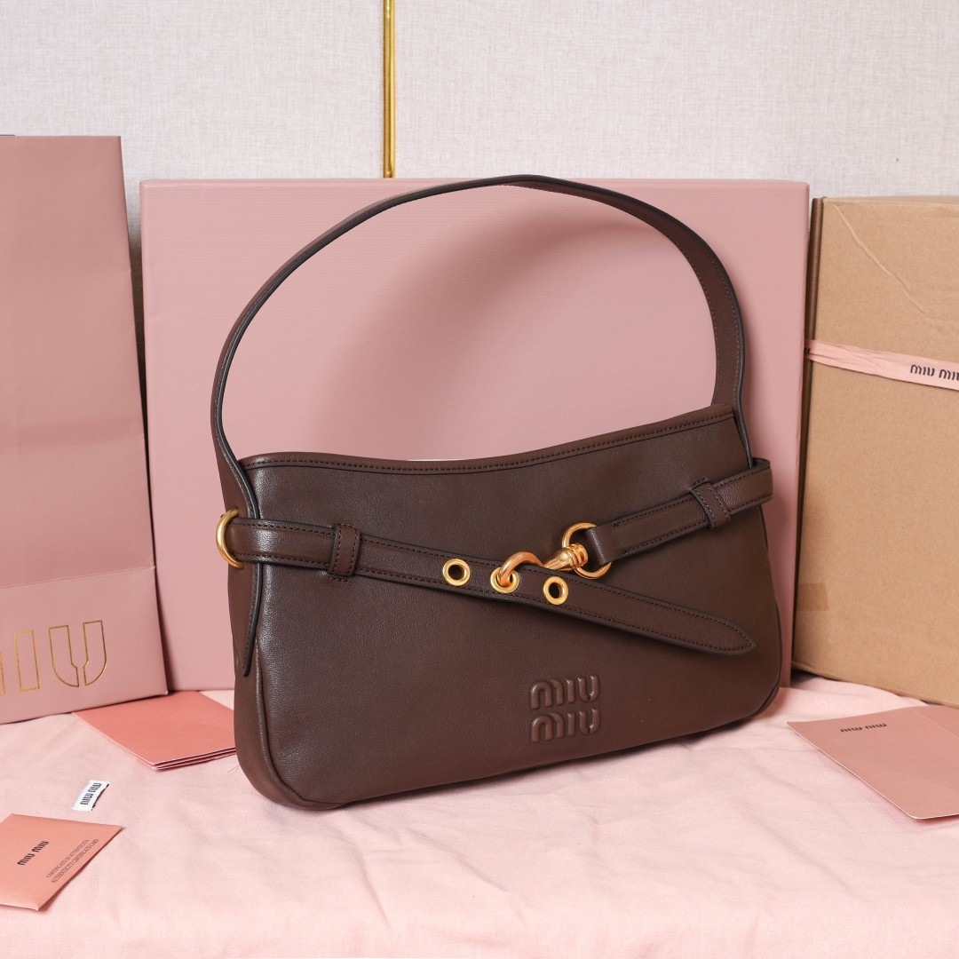 Miu Miu Style Leather Top Handle Bag Lookbook Reference image 2