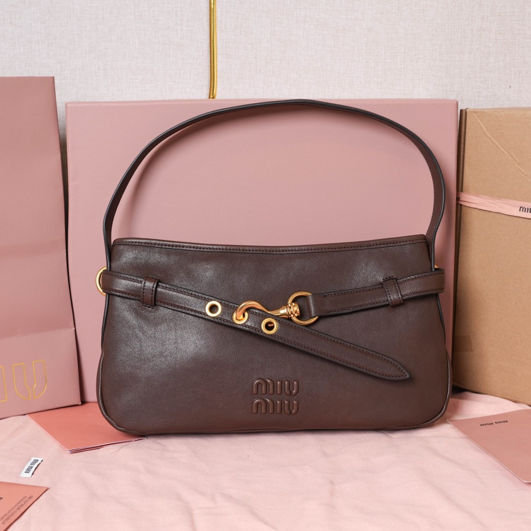 Miu Miu Style Leather Top Handle Bag Lookbook Reference image 1