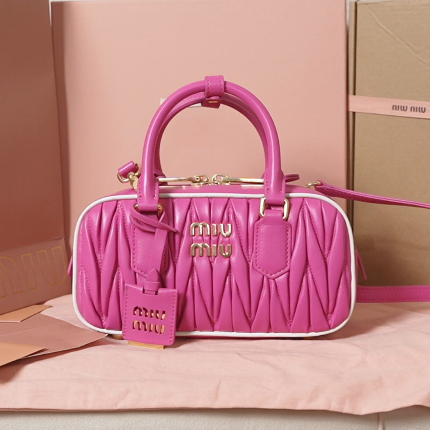 Miu Miu 5BG142 (rose red/white)