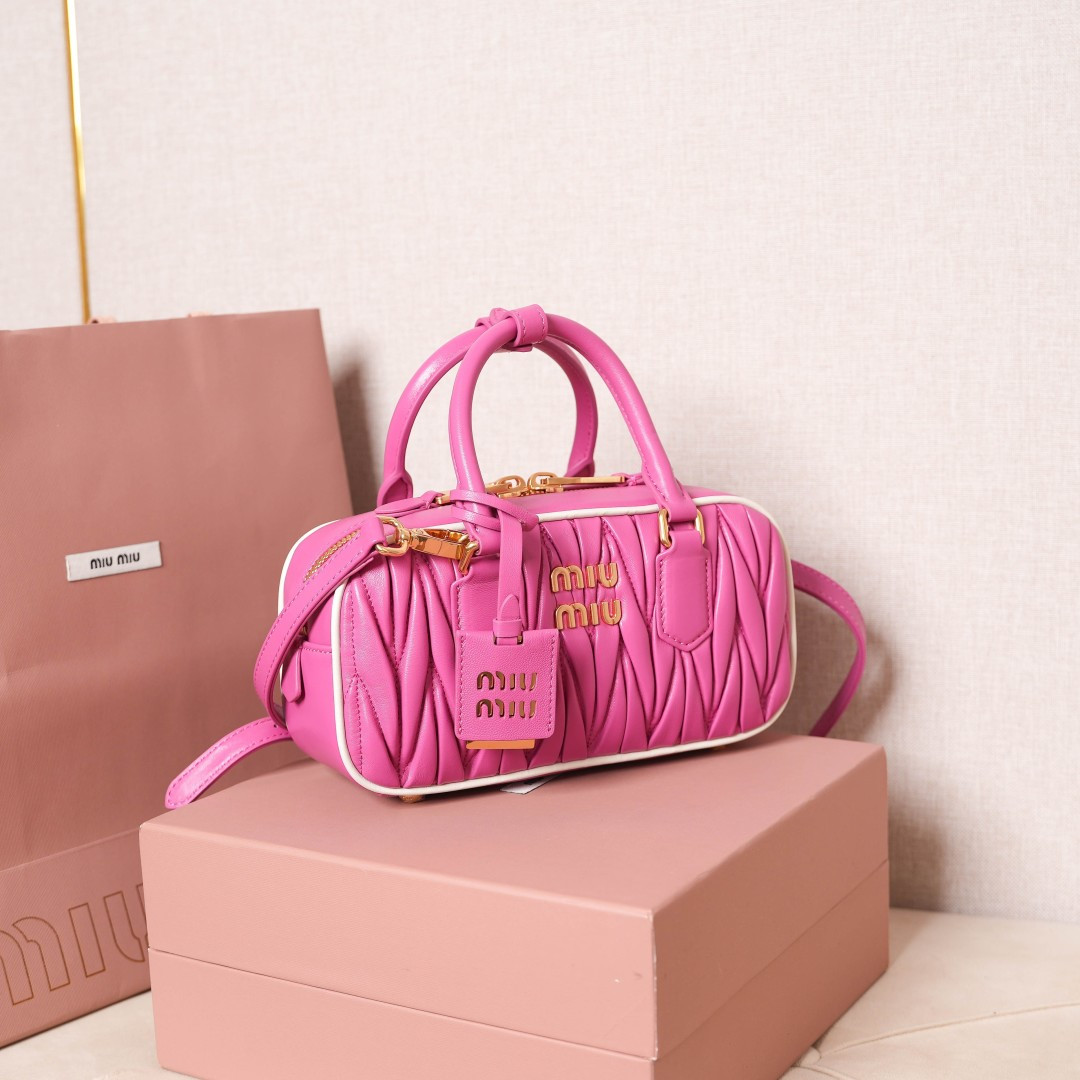Miu Miu New version: 5BB142,