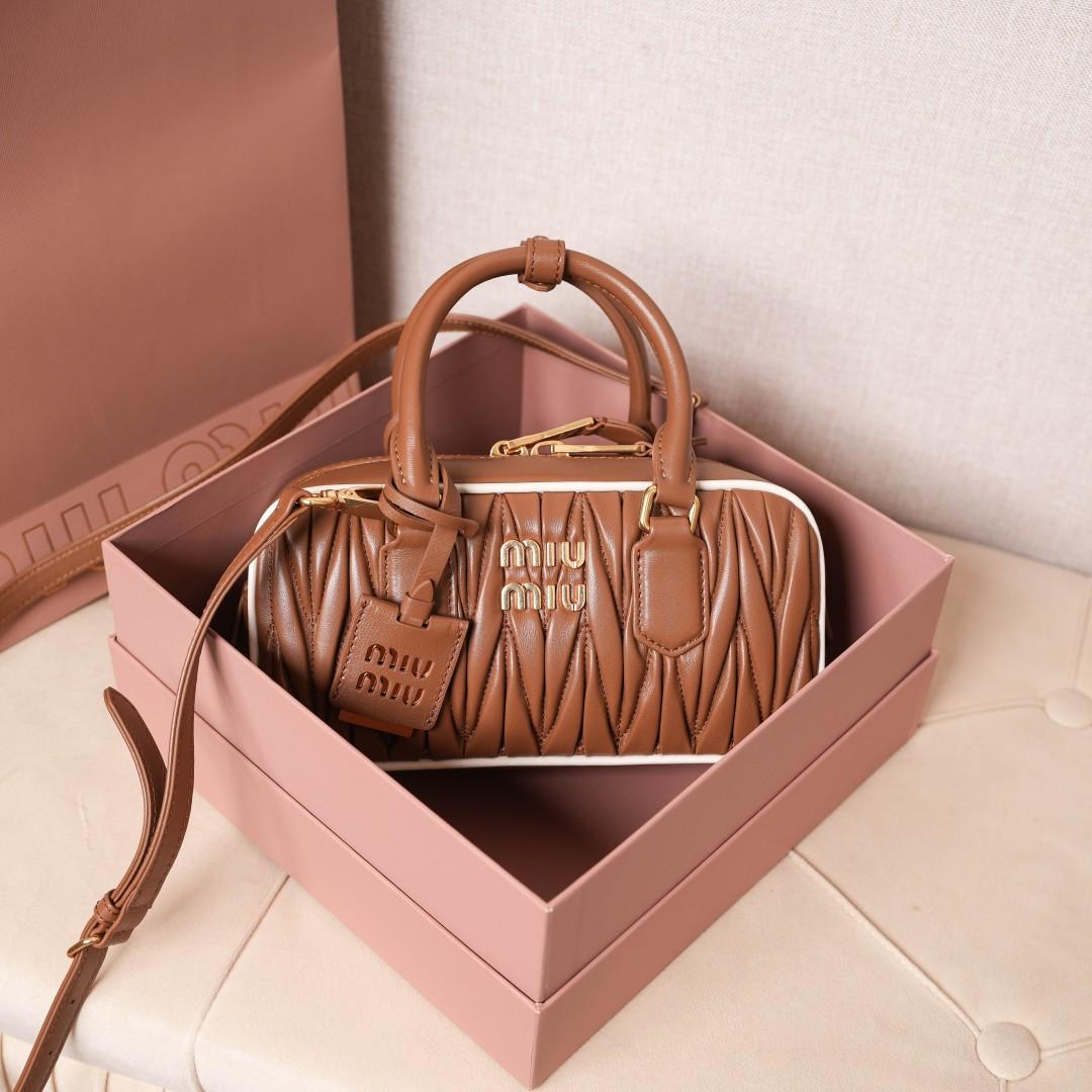 Miu Miu 5BG142 (brown/white)