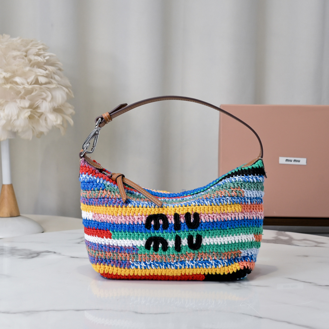 Miu Miu Style Bag Lookbook Reference image 1