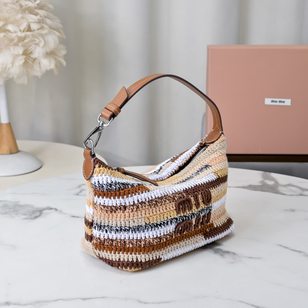 Miu Miu Style Bag Lookbook Reference image 2