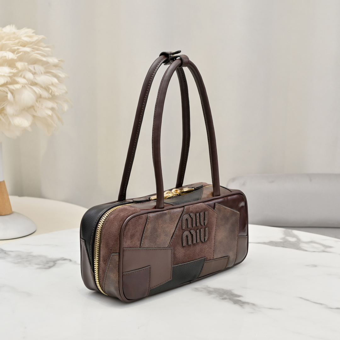 Miu Miu Style Leather Bag Lookbook Reference image 2