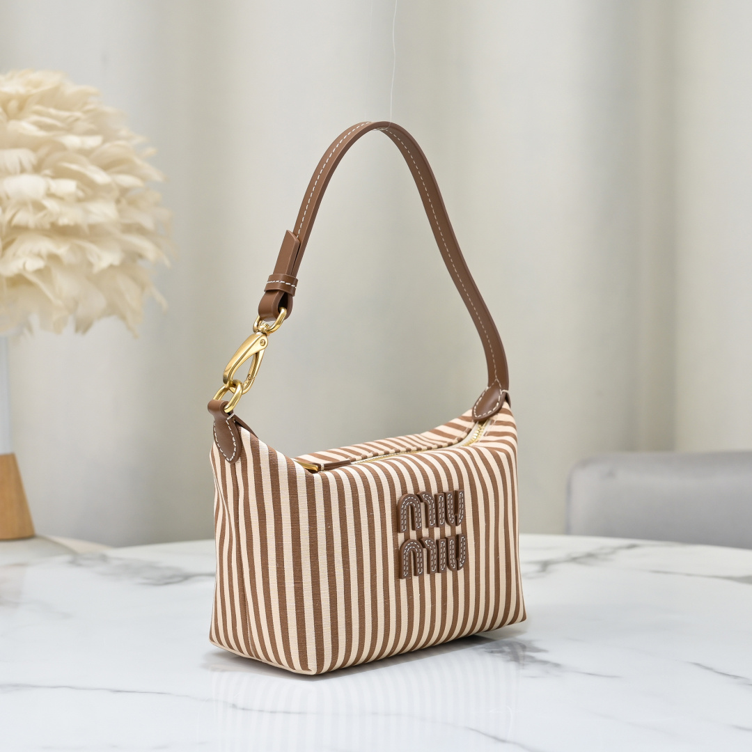Miu Miu Style Brown Canvas Bag Lookbook Reference image 2