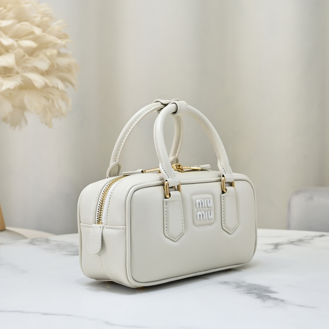 Miu Miu Style White Leather Bag Lookbook Reference image 2