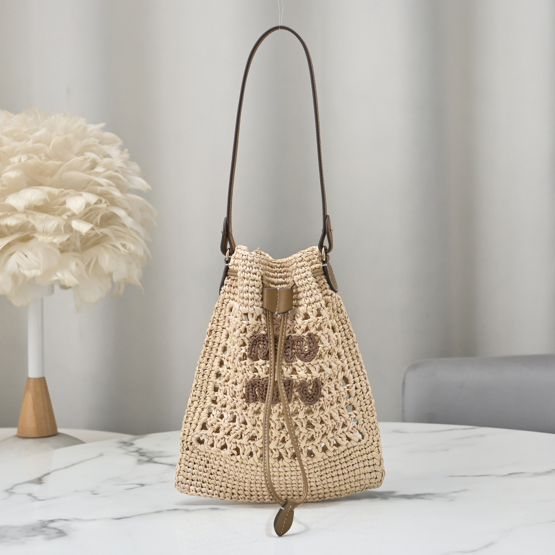 Miu Miu Style Beige Leather Shoulder Bag Lookbook Reference image 1