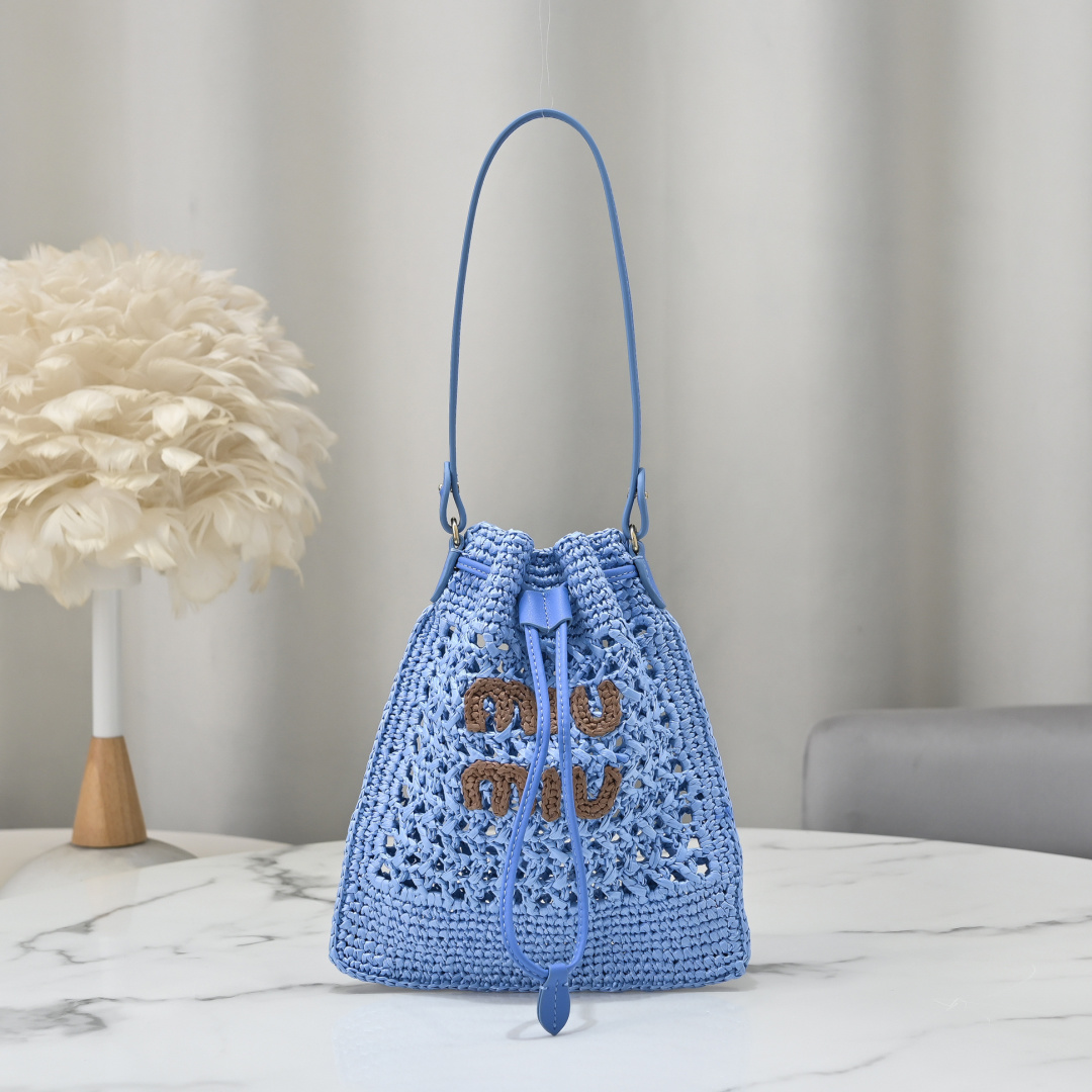Miu Miu Style Blue Leather Shoulder Bag Lookbook Reference image 1