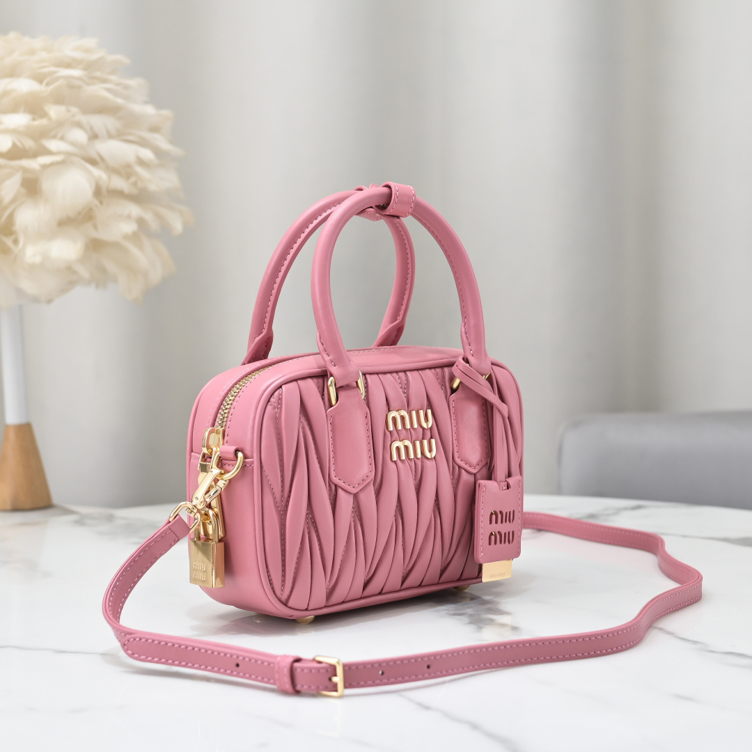 Miu Miu Style Leather Top Handle Bag Lookbook Reference image 2