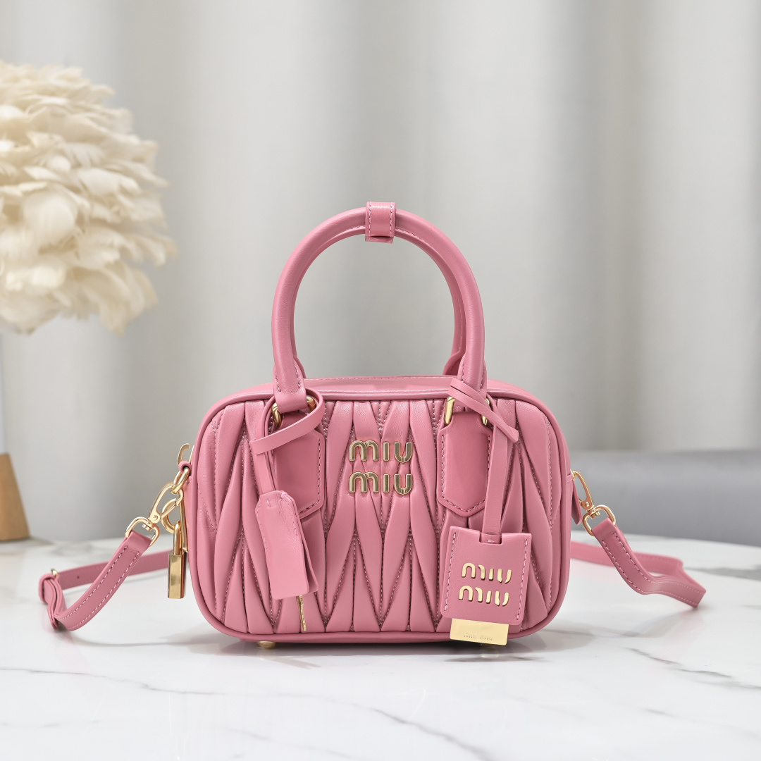 Miu Miu Style Leather Top Handle Bag Lookbook Reference image 1