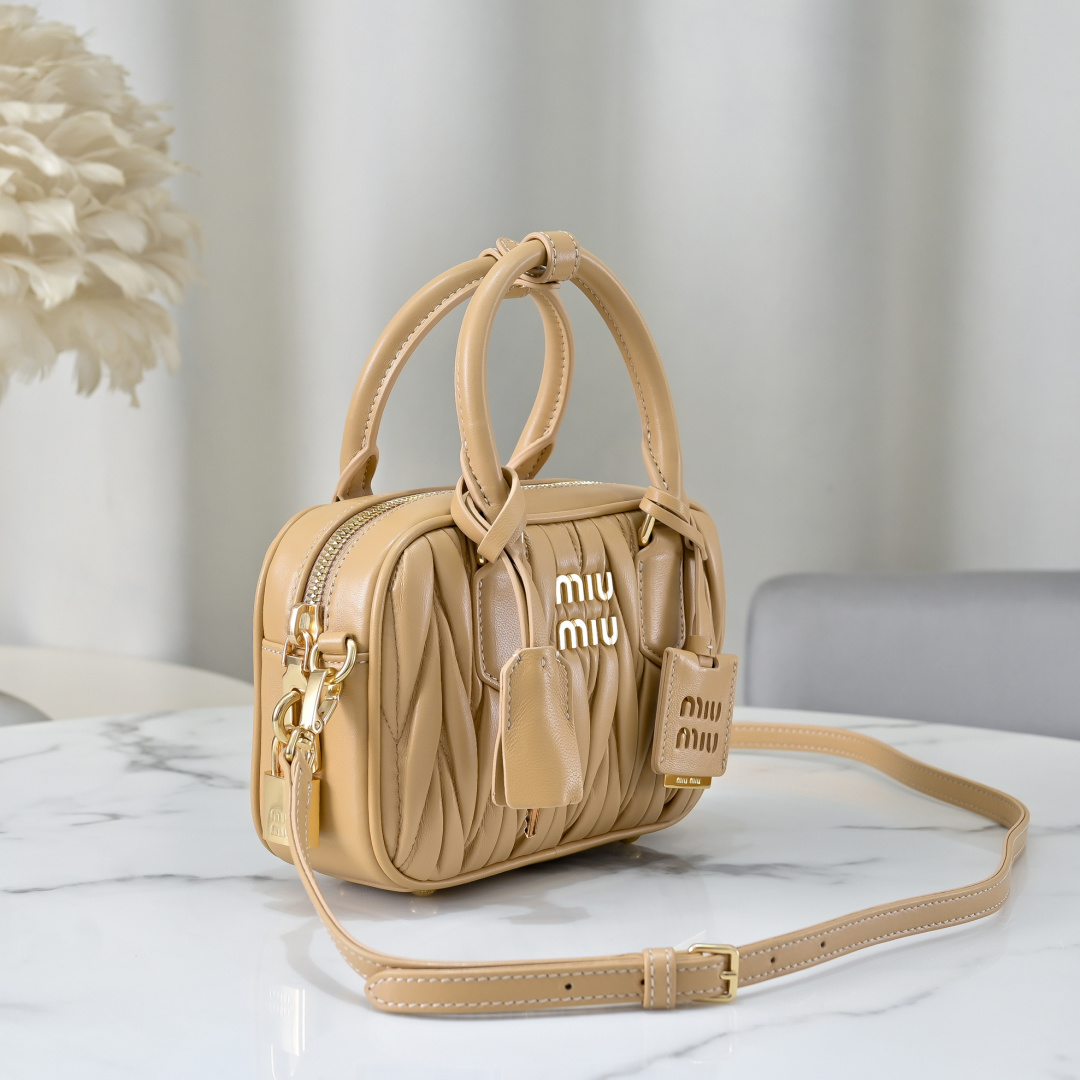 Miu Miu Style Leather Top Handle Bag Lookbook Reference image 2