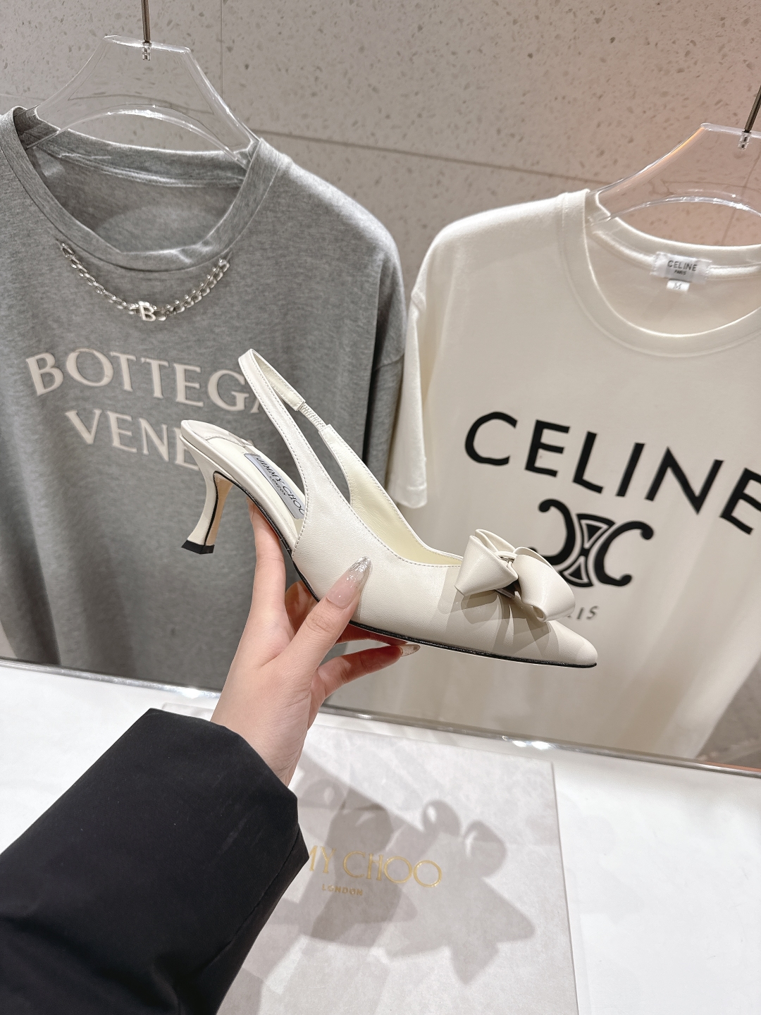 高版本出厂
  JIMMY CHOO*｜JC/吉米周2025ss夏季新款尖头高跟凉鞋

原版套楦，完美的