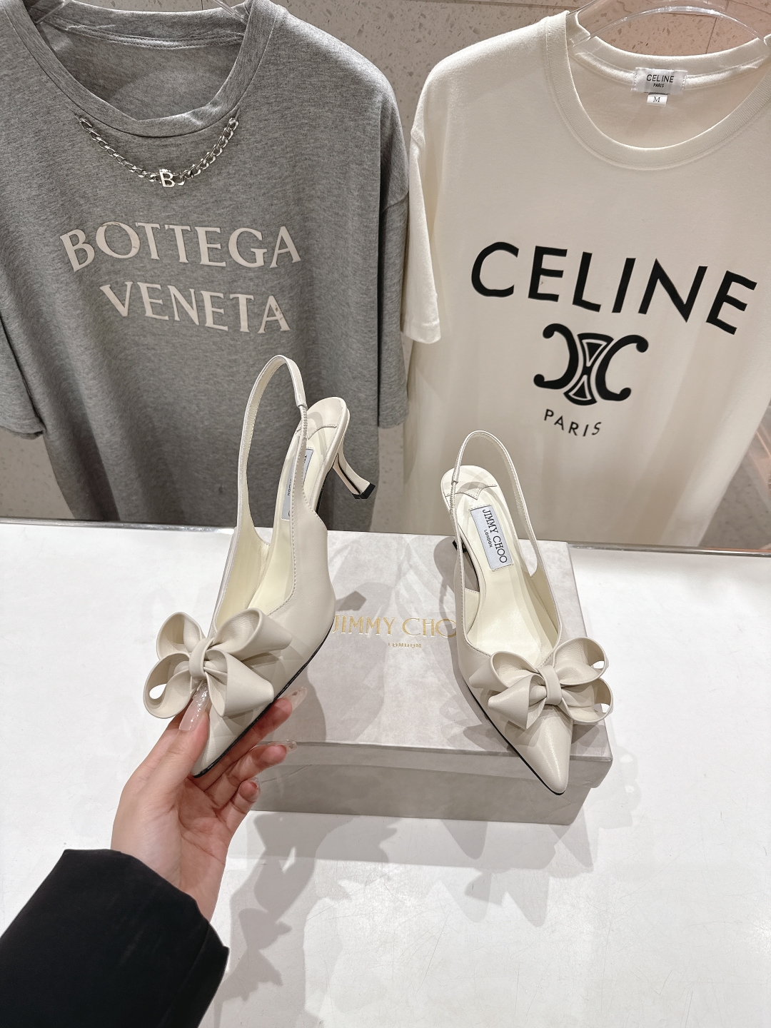 高版本出厂
  JIMMY CHOO*｜JC/吉米周2025ss夏季新款尖头高跟凉鞋

原版套楦，完美的