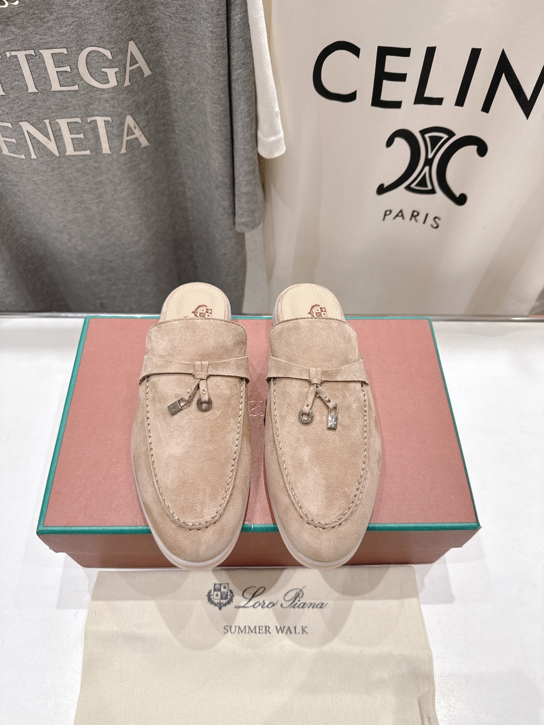 高版本出厂 半托
  Loro Piana* LP诺悠翩雅‖万年经典款半托乐福鞋 简约时尚 脚感超级舒适