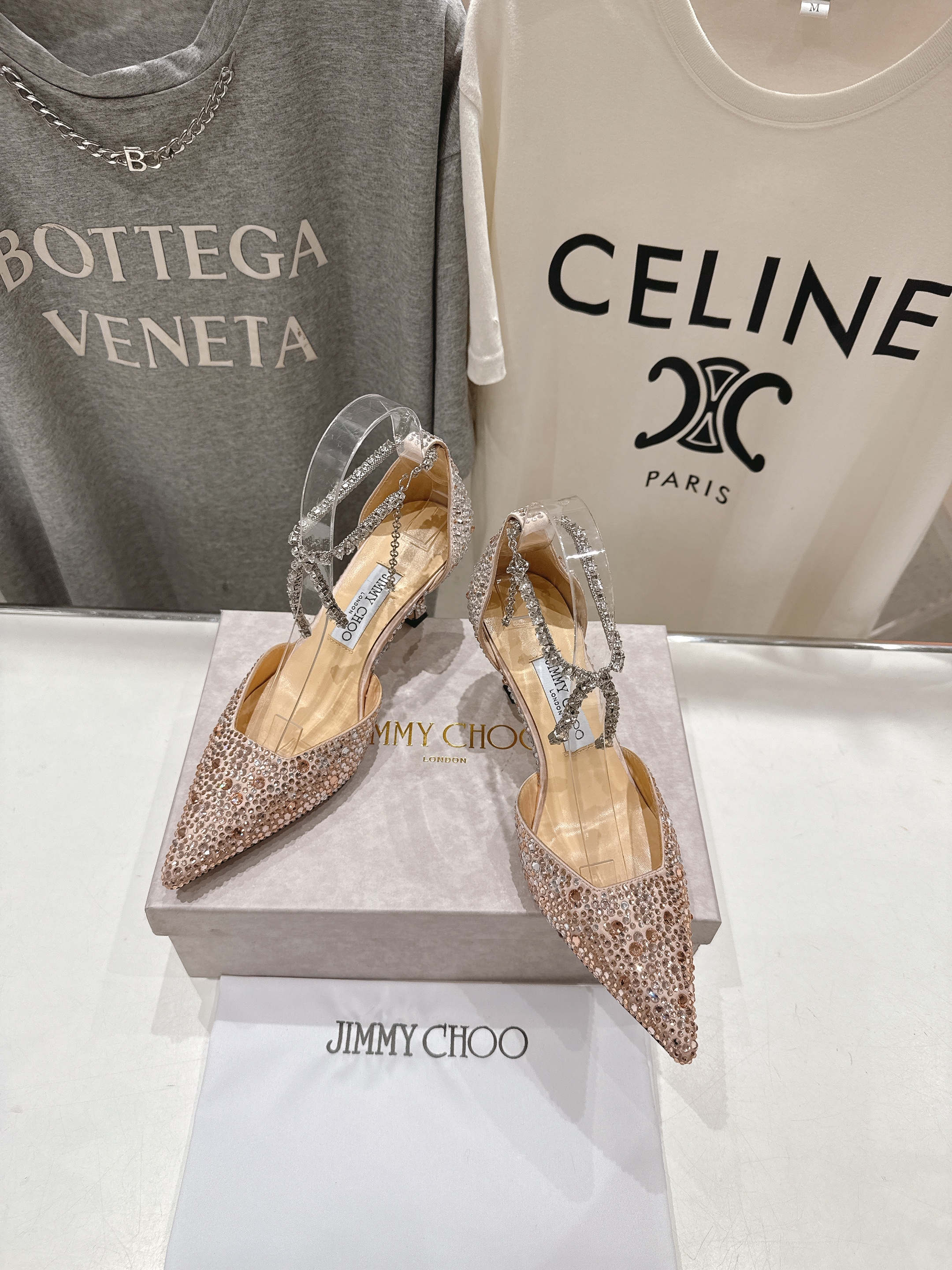 高版本出厂
  JIMMY CHOO*｜JC/吉米周2025ss春夏新款简约尖头链条烫钻高跟鞋单鞋

原
