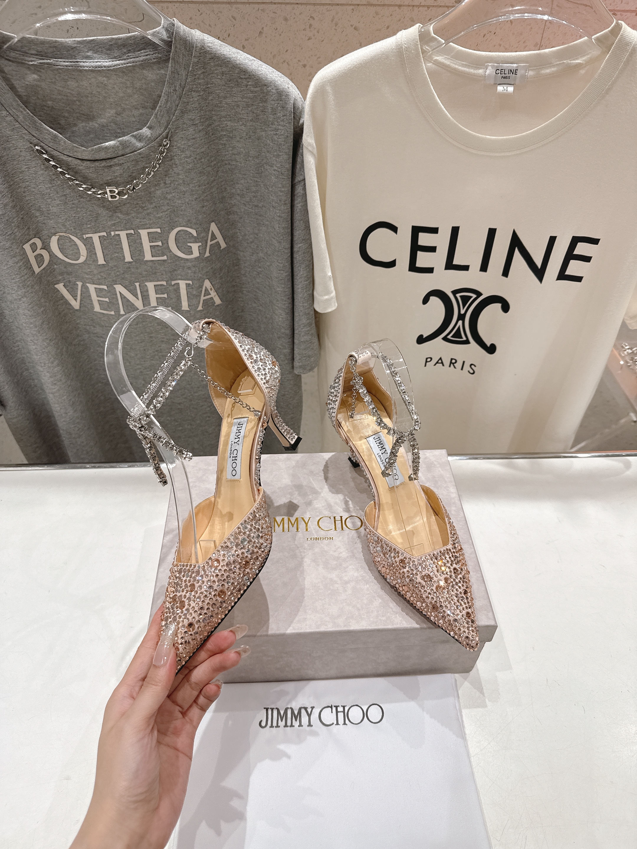 高版本出厂
  JIMMY CHOO*｜JC/吉米周2025ss春夏新款简约尖头链条烫钻高跟鞋单鞋

原