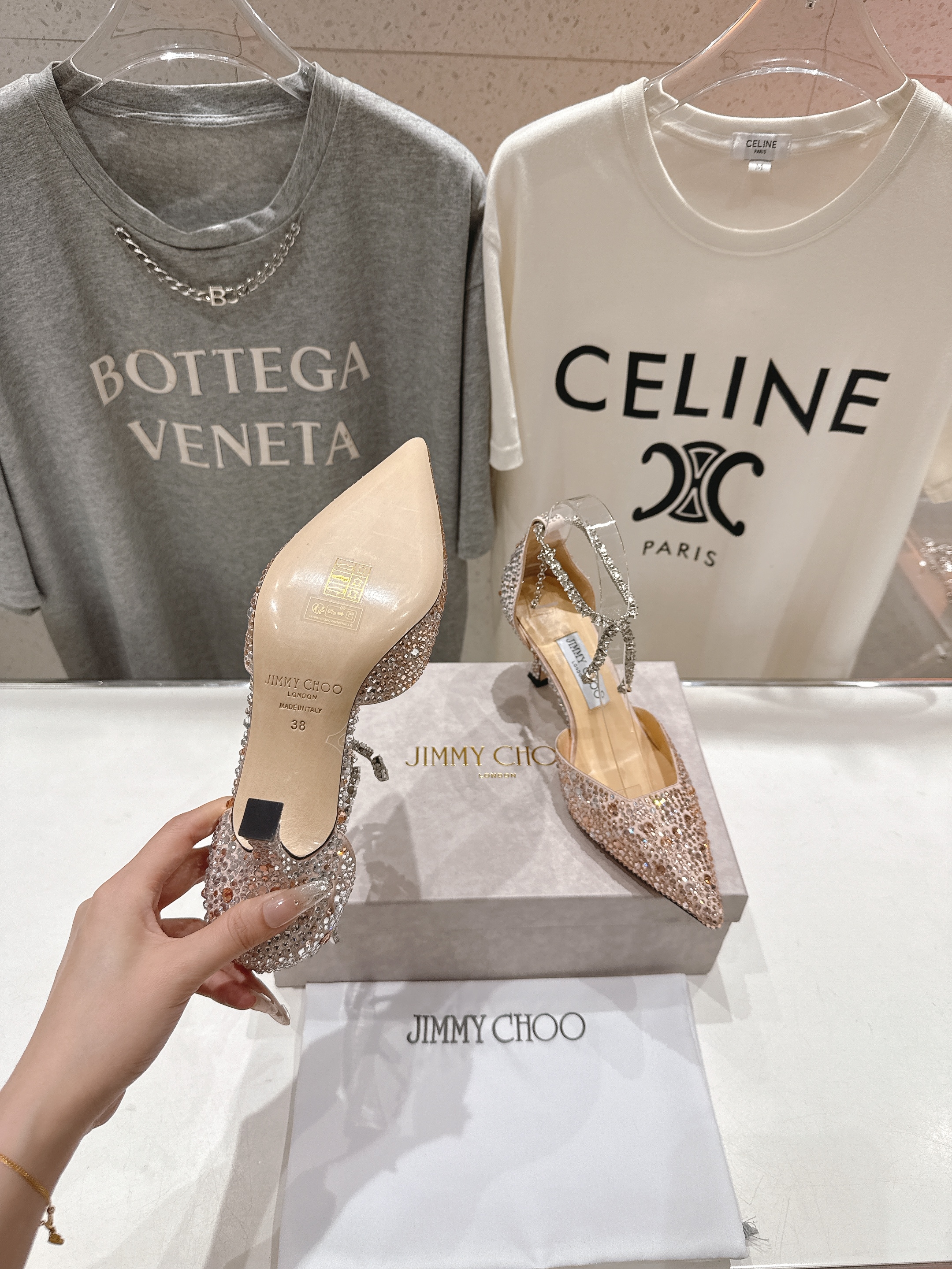 高版本出厂
  JIMMY CHOO*｜JC/吉米周2025ss春夏新款简约尖头链条烫钻高跟鞋单鞋

原