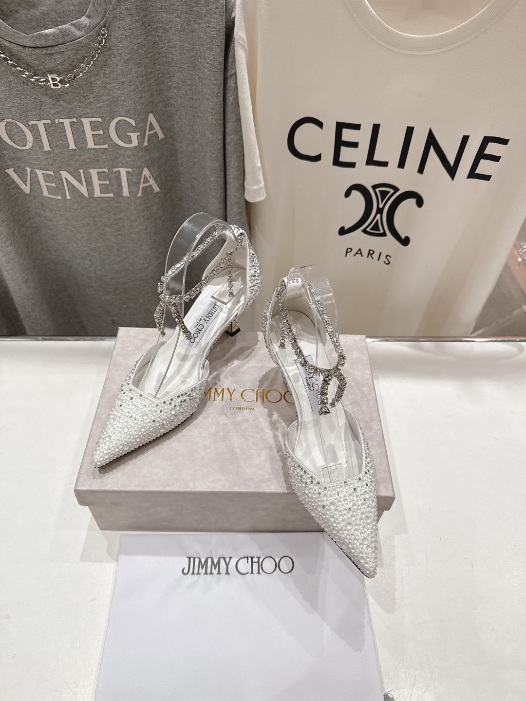 高版本出厂
  JIMMY CHOO*｜JC/吉米周2025ss春夏新款简约尖头链条烫钻高跟鞋单鞋

原
