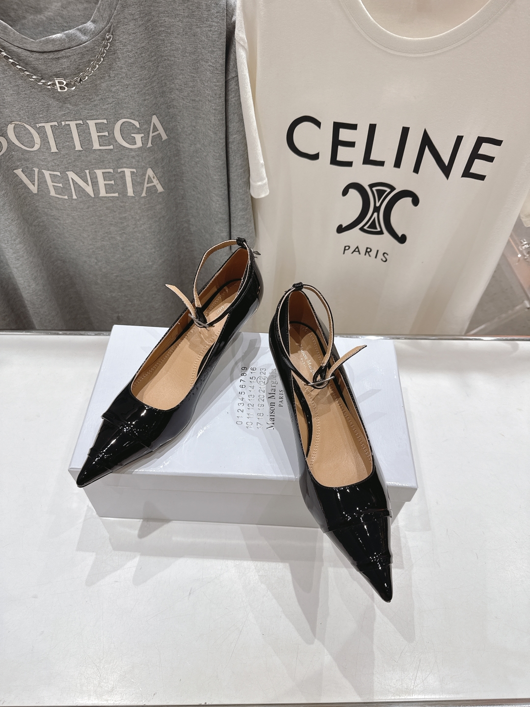 高版本出厂   
  MM6【Maison Martin Margiela】马吉拉2025ss新款仙女风