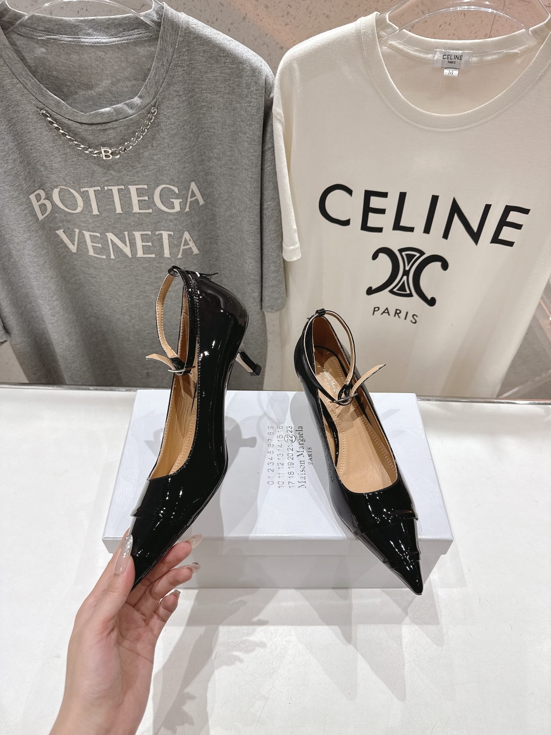 高版本出厂   
  MM6【Maison Martin Margiela】马吉拉2025ss新款仙女风