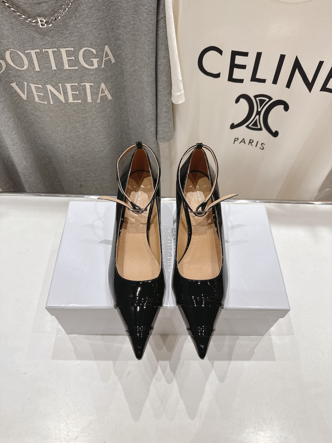 高版本出厂   
  MM6【Maison Martin Margiela】马吉拉2025ss新款仙女风