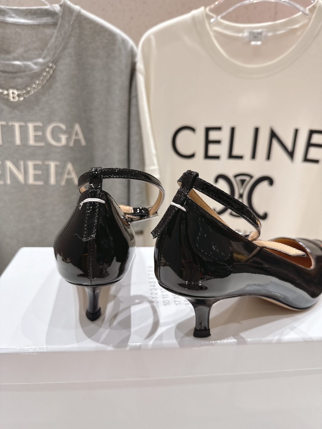 高版本出厂   
  MM6【Maison Martin Margiela】马吉拉2025ss新款仙女风