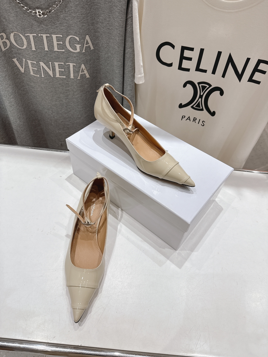 高版本出厂   
  MM6【Maison Martin Margiela】马吉拉2025ss新款仙女风