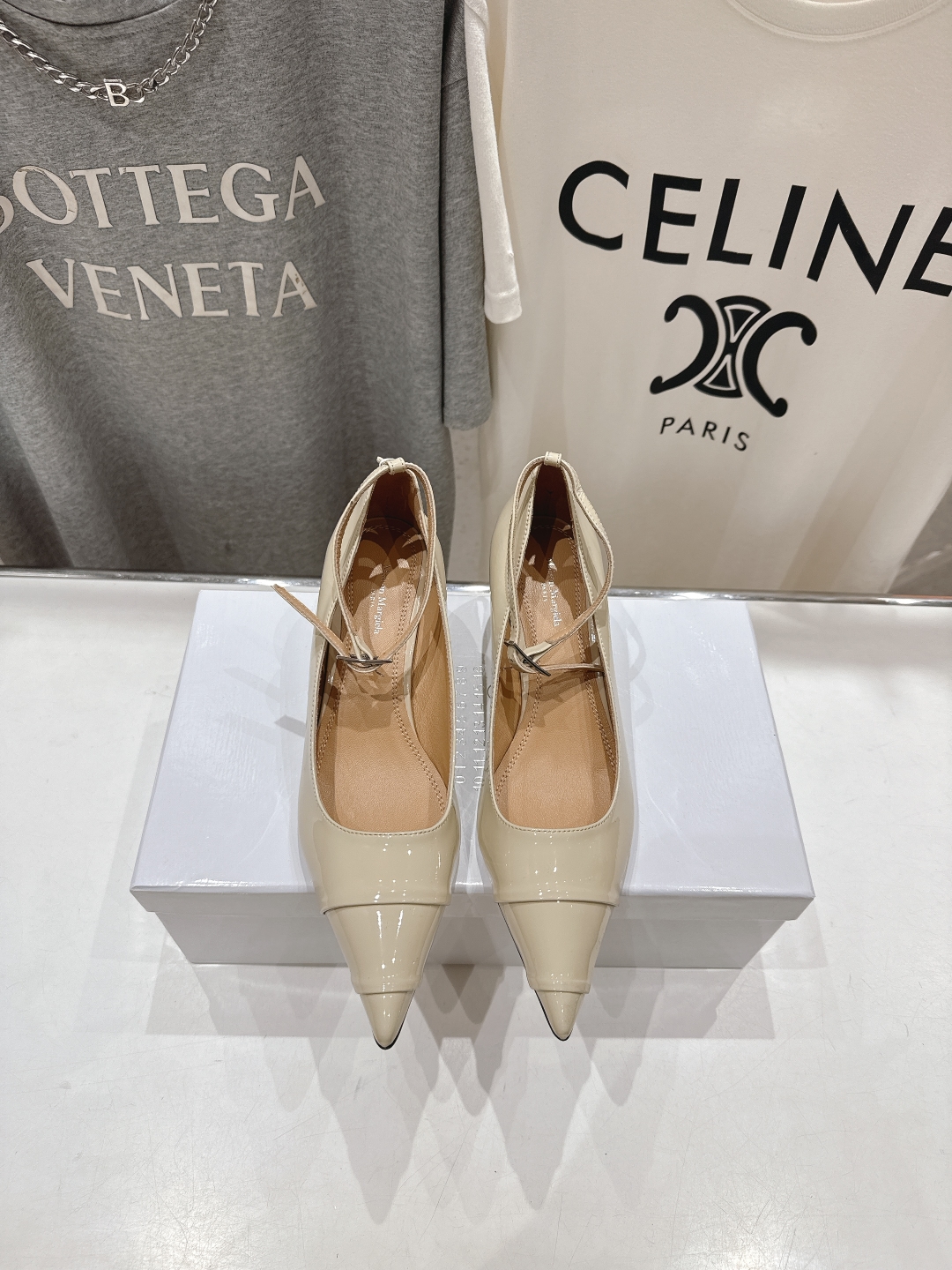 高版本出厂   
  MM6【Maison Martin Margiela】马吉拉2025ss新款仙女风