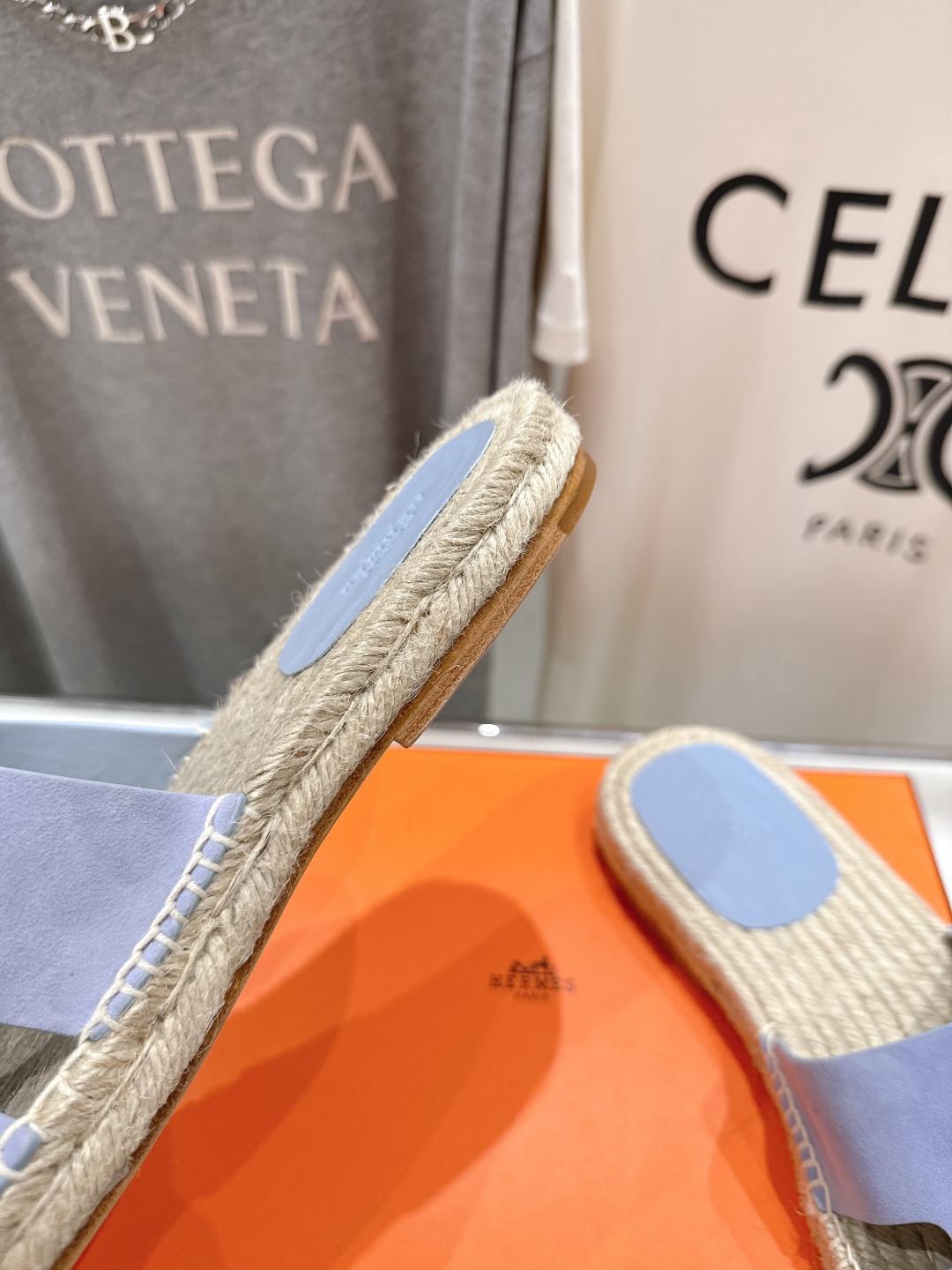 高版本出厂  只有男款
  HERMES*✈️爱马仕H家2025ss最新升级版男款H拖鞋
🇮🇹度假旅游必