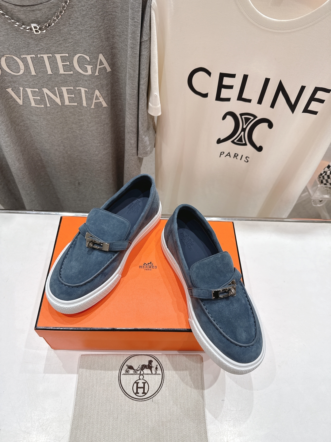 高版本出厂  男码+10
   Hermes/爱马仕H家25ss新款情侣休闲鞋乐福鞋
经典休闲风格+H家