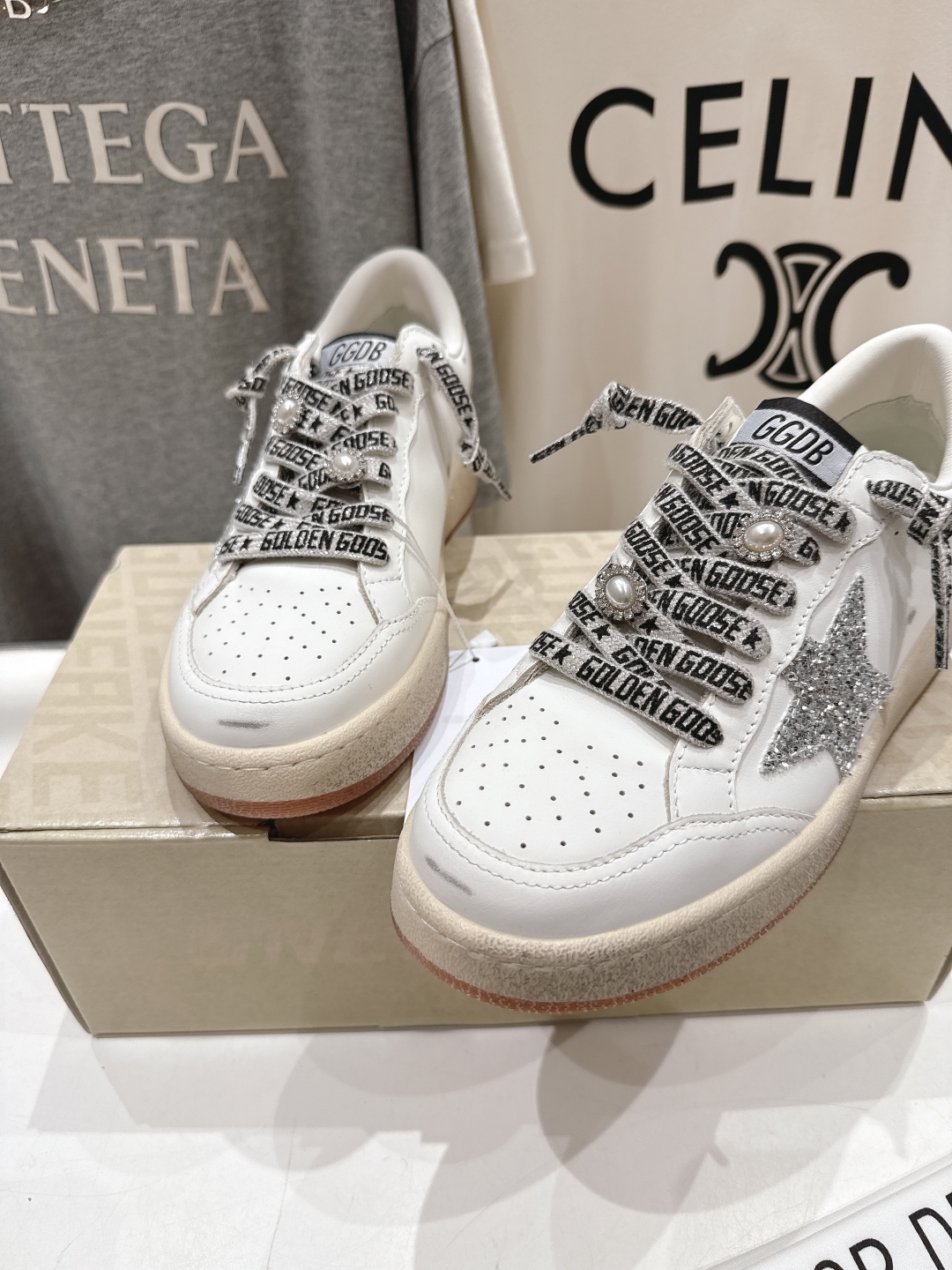 顶级版本 
 GGDB~~Golden Goose Deluxe Brand
# 全网最好版本不服来比 