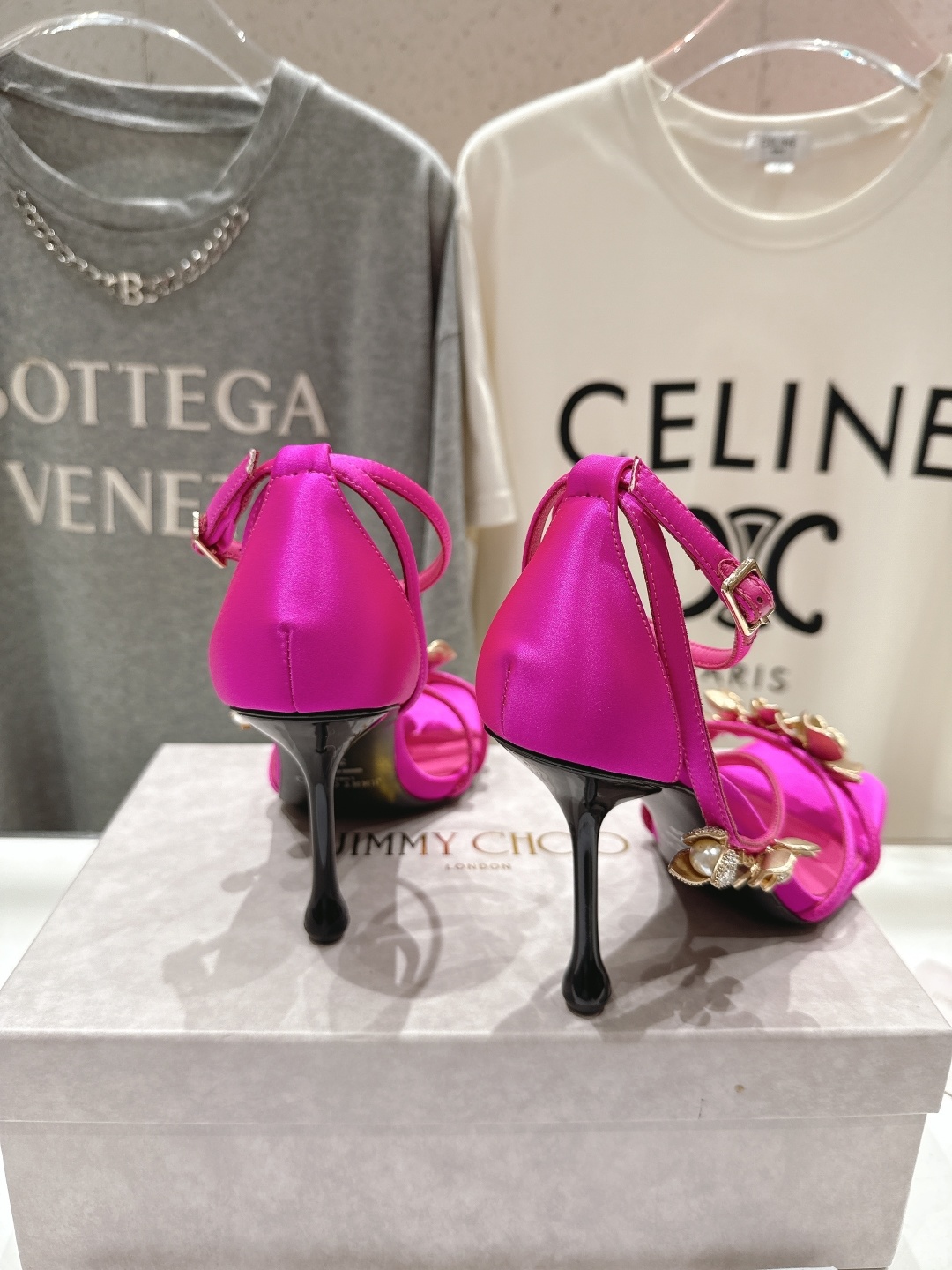 高版本出厂
JIMMY CHOO*|JC/吉米周2025春夏新款IXIA 95 系列高跟凉鞋
经典
