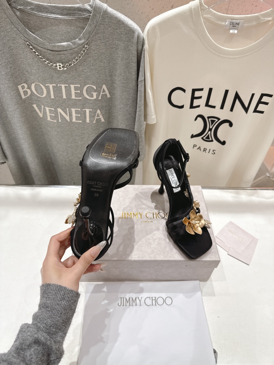 高版本出厂
JIMMY CHOO*|JC/吉米周2025春夏新款IXIA 95 系列高跟凉鞋
经典