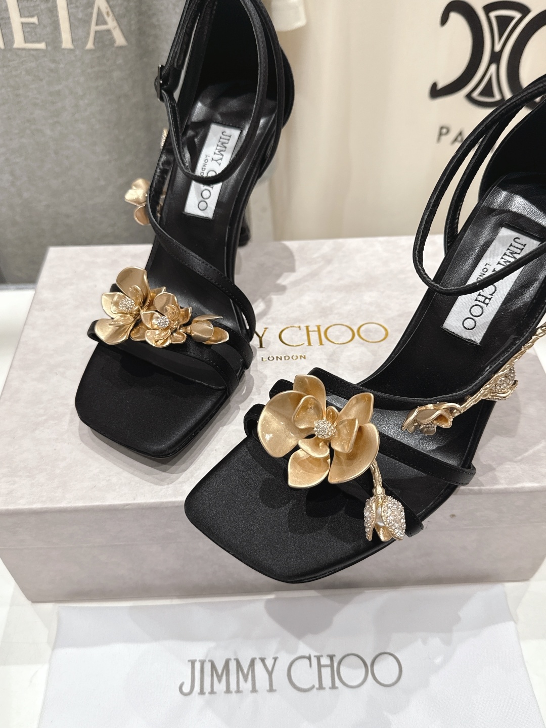 高版本出厂
JIMMY CHOO*|JC/吉米周2025春夏新款IXIA 95 系列高跟凉鞋
经典