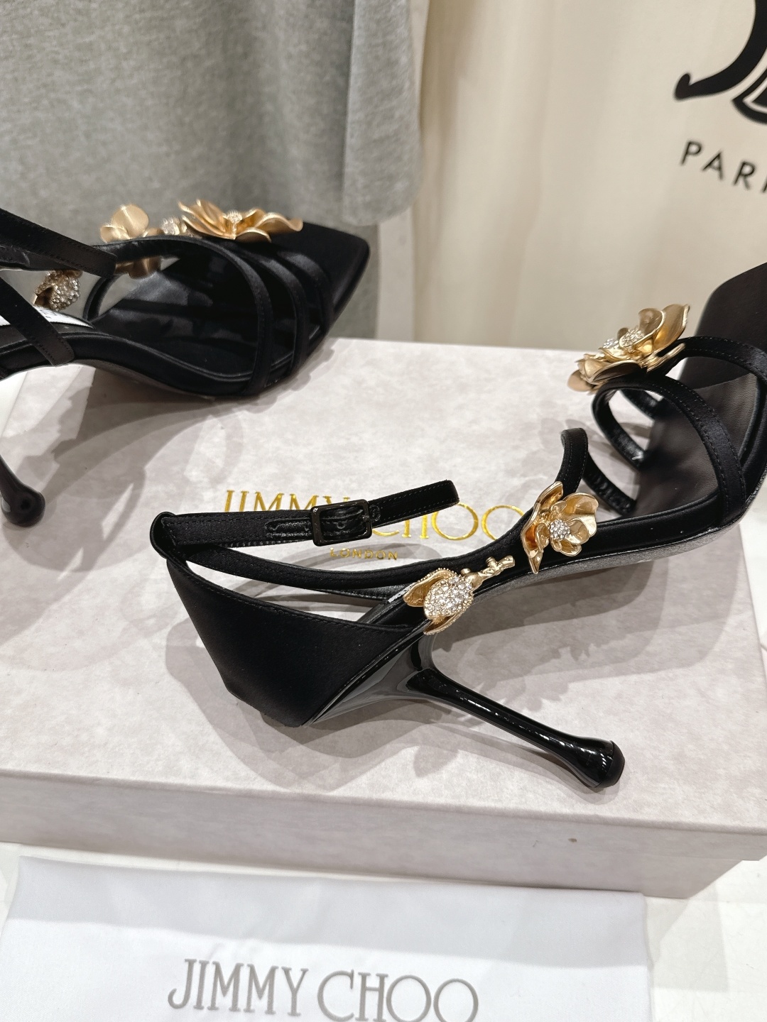高版本出厂
JIMMY CHOO*|JC/吉米周2025春夏新款IXIA 95 系列高跟凉鞋
经典